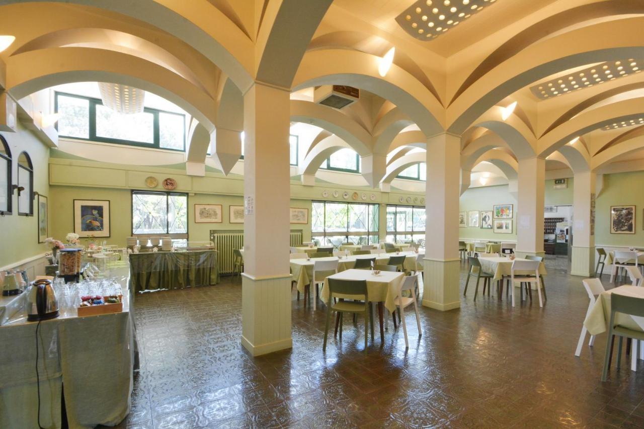 Hotel Maddalena Marina di Ravenna Extérieur photo