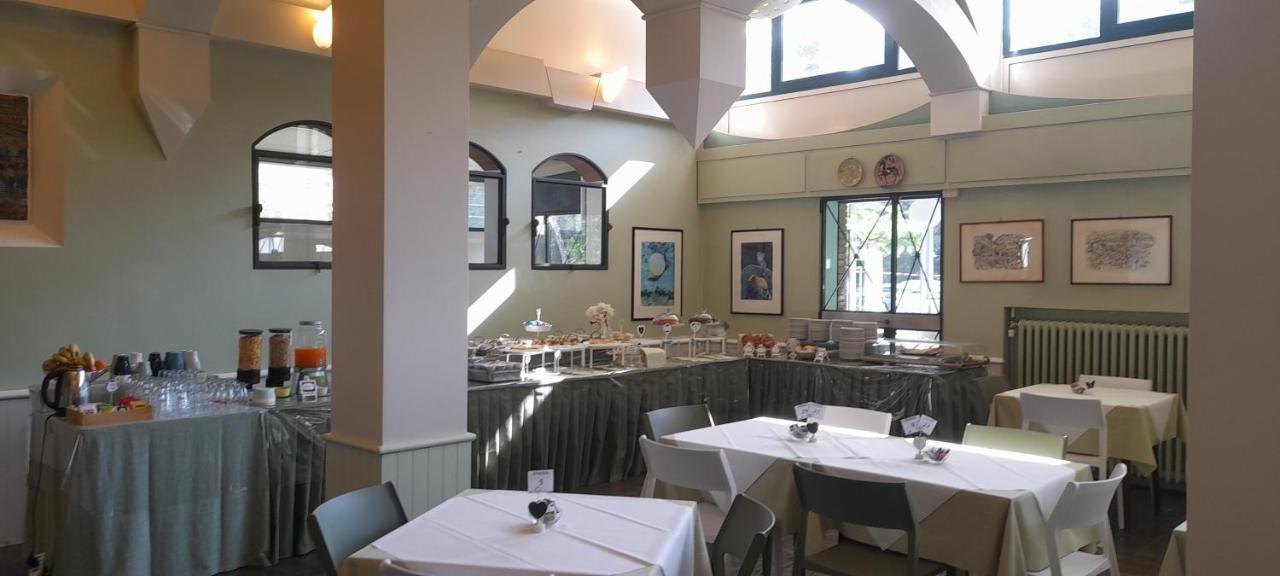 Hotel Maddalena Marina di Ravenna Extérieur photo