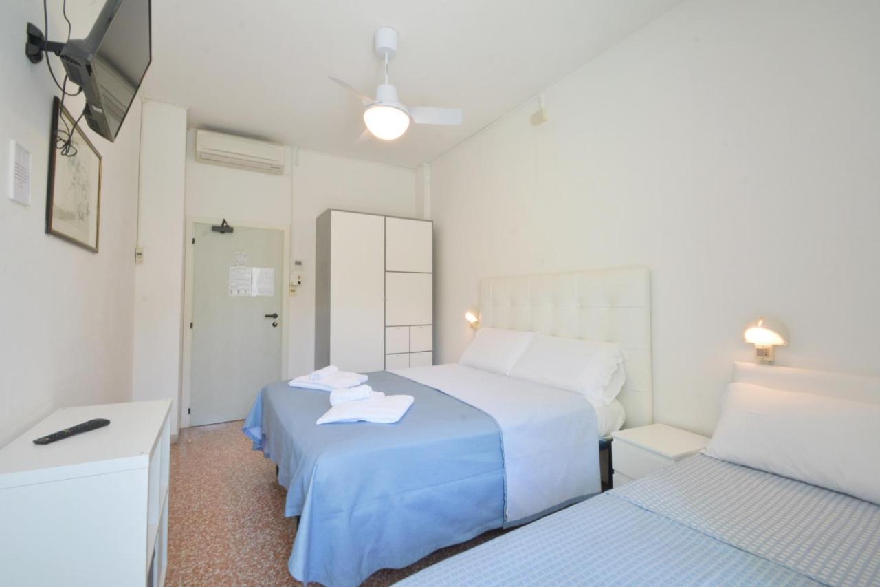 Hotel Maddalena Marina di Ravenna Extérieur photo
